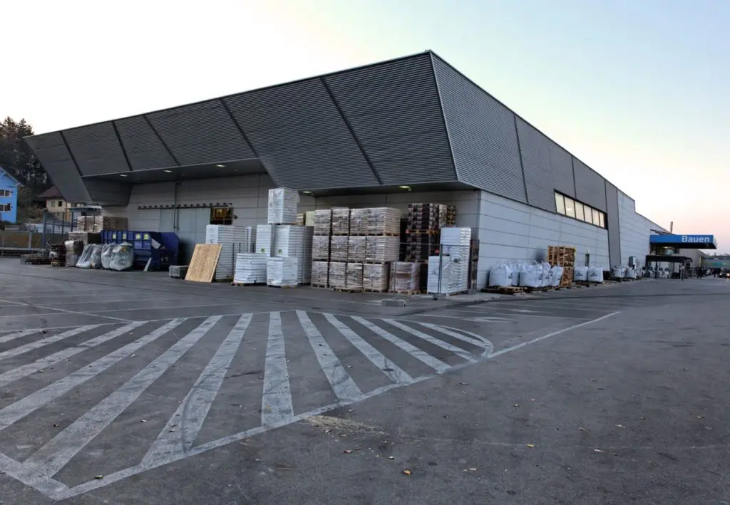 Bau Max